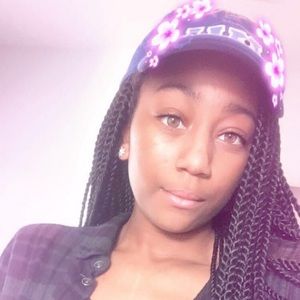 Meet your Posher, Zoe